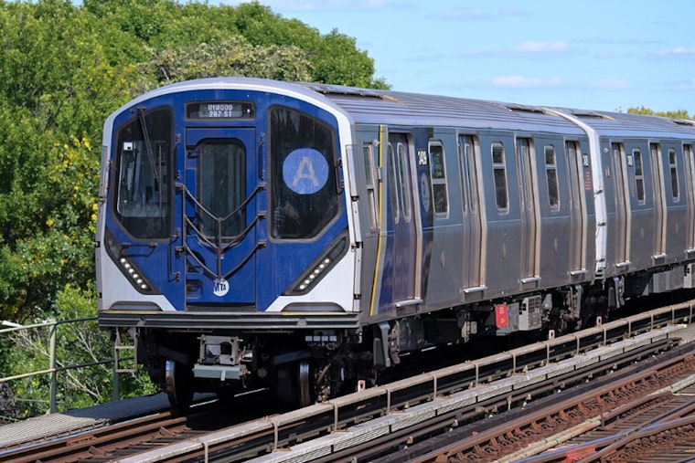 Subway Razor Scare On J Train Rattles Cypress Hills