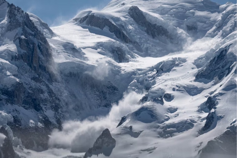 Summit Skier Cheats Death In Montezuma Slide As Avalanche Pros Sound Alarm
