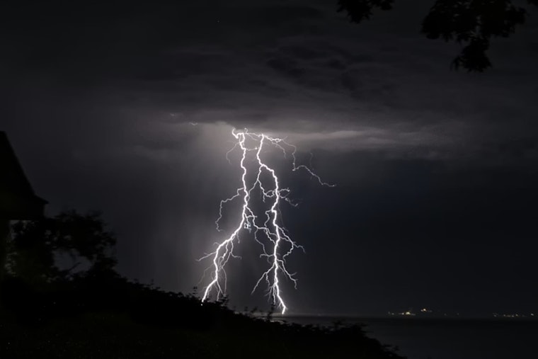 Sun-Soaked Tampa Saturday Sets Stage For Sunday Night Storm Threat