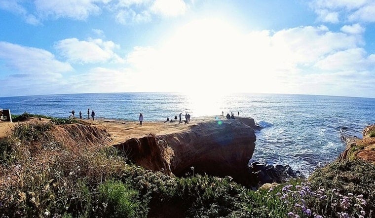 Sunset Cliffs Jumpers Slammed By Surf In Rocky Rescue Drama