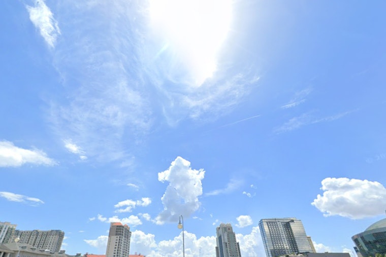 Tampa to Bask in Sunny Skies Before Nighttime Showers Arrive, NWS Forecasts Shift in Weather Patterns