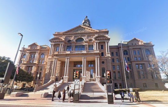 Tarrant County In Last-Minute Panic Over 200 Empty Poll Slots