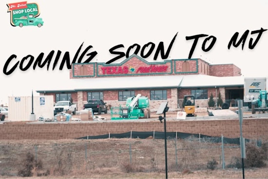 Texas Roadhouse Sign Appears at Legacy Pointe in Mt. Juliet