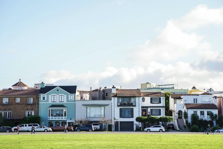 Think Tank Pushes Mamdani to Turn CUNY Parking Lots Into Affordable Housing