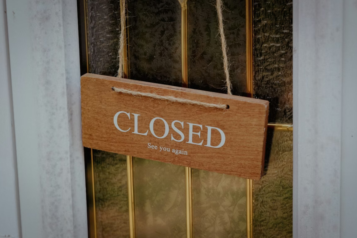 Sharpstown Regulars Mourn ‘OG’ Thirsty’s As Beloved Mall Smoothie Stand Vanishes