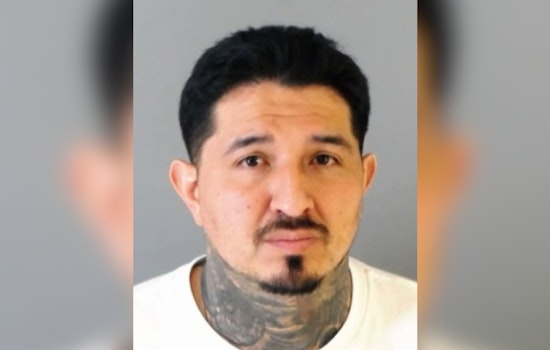 Thornton Cops Spin Out Suspect In PIT Maneuver After Apartment Shooting