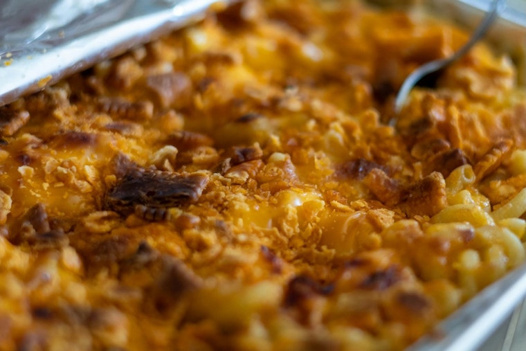 TikTok Mac Attack: Build-Your-Own Cheese Bar Targets Mall Of America And Dinkytown