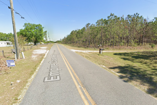 Traffic Alert: Sinkhole in Lake County Disrupts Groveland Roads, Prompts Detours