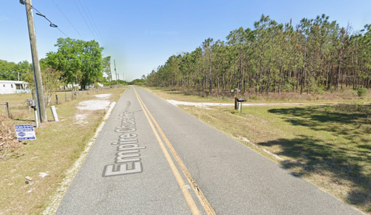 Traffic Alert: Sinkhole in Lake County Disrupts Groveland Roads, Prompts Detours