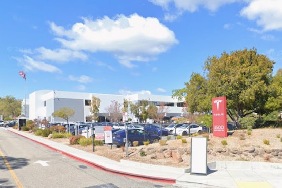 Twin Battery Blazes Rattle Tesla’s Palo Alto Lab