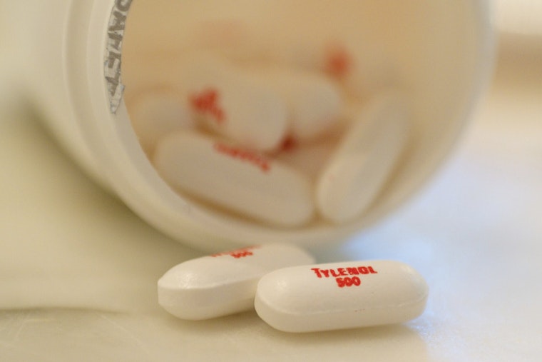 Tylenol Maker Swings Ax on 770 Jobs as Irving's Kimberly-Clark Closes In