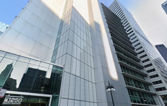 U Of I Poised To Snag Vacant Wacker Tower In $25 Million Loop Steal