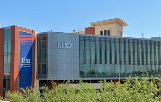 UHD Throws Open Doors For Eligible HISD Seniors