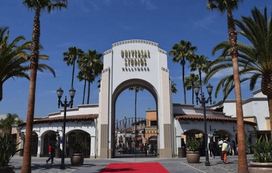Universal Studios Shock Show, Naked Stunt Halts Packed Tram Tour