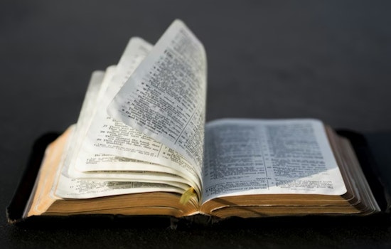 Utahns Shrug Off Bible-First Politics, Poll Finds