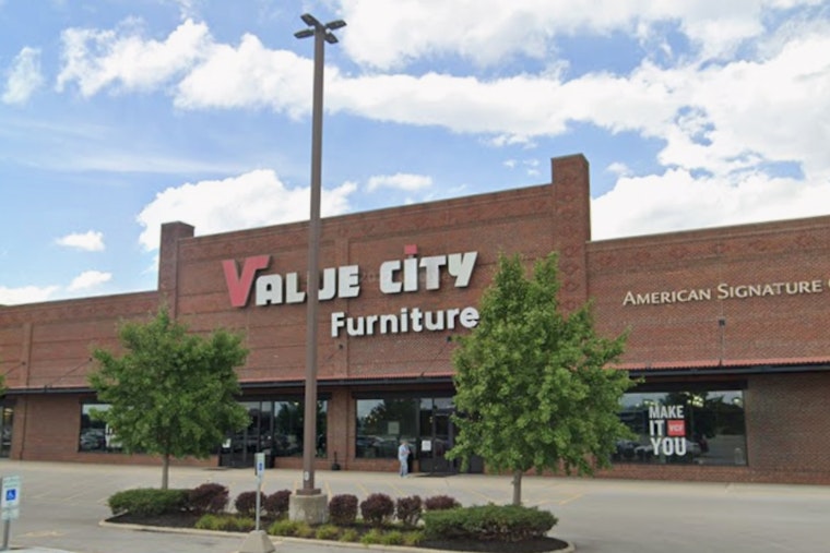 Value City Furniture Crash Leaves Columbus Shoppers and Workers in the Lurch