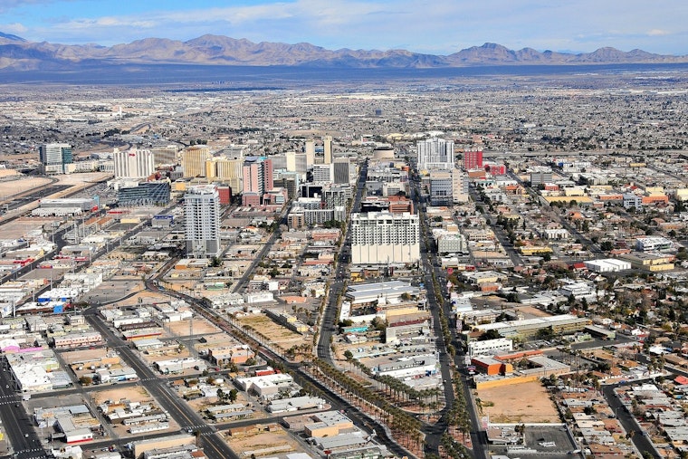 Vegas Heat From Hell Sparks Free Shade-Tree Bonanza for Hottest ZIP Codes
