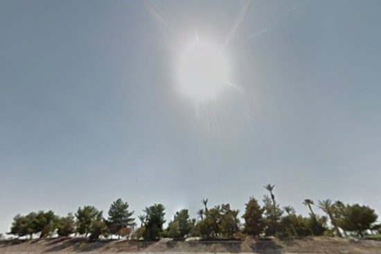 Vegas Winter Cranks Up The Heat As Temps Climb Into 80s