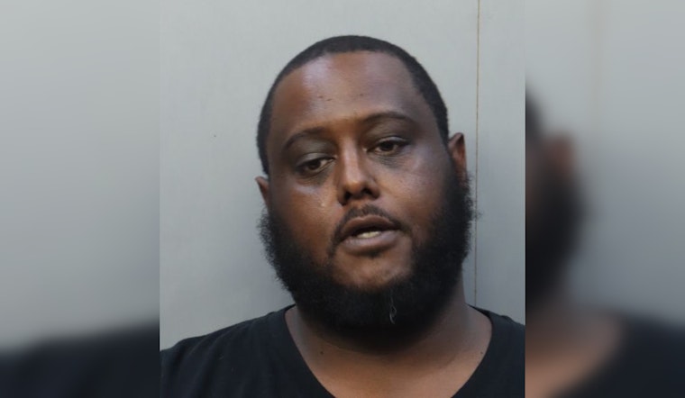 Video Shows Miami 7-Eleven Showdown As Customer Pulls Gun On Clerk