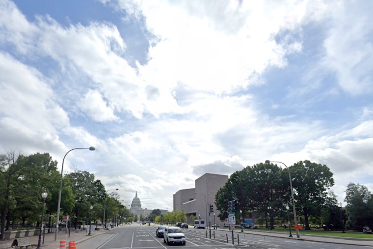 Washington, D.C. Forecast: Chilly Start to Week with Increasing Rain Chances Ahead