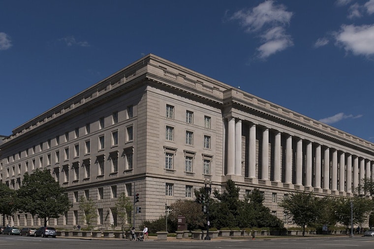 Washington Taxpayers, How to Avoid IRS Penalties This Spring if You’re Running Behind