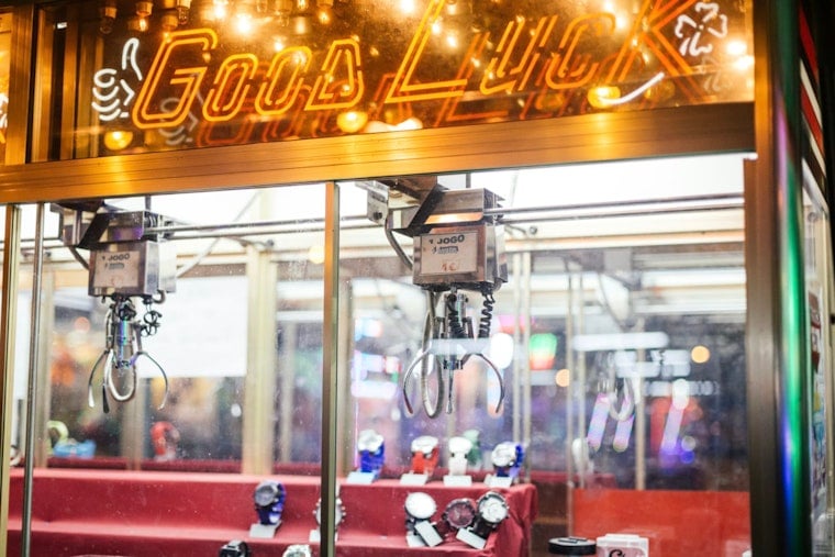 Webster Groves Toddler Found Inside Claw Machine at Vetta Sports Soccerdome