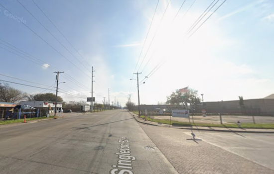 West Dallas Red-Light Crash Leaves One Dead, Two Badly Hurt