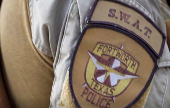 West Fort Worth SWAT Swarms Apartment, Finds Wanted Man Holed Up in Closet