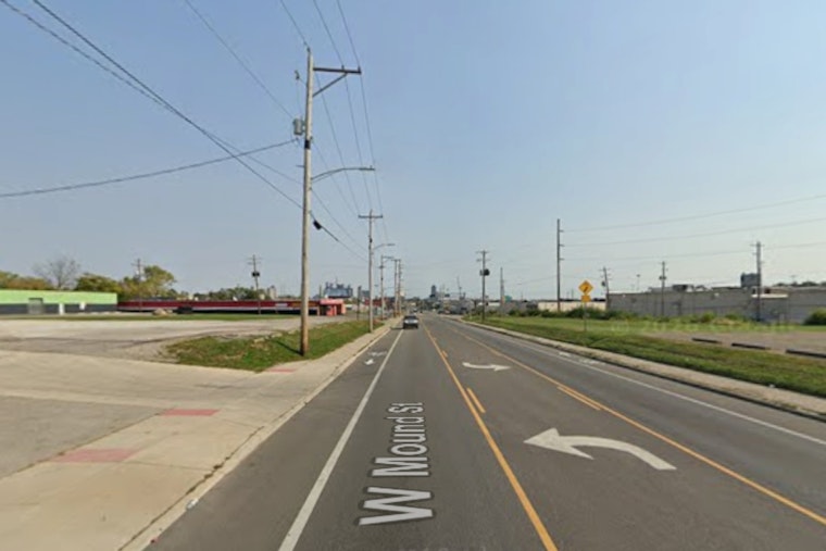 West Mound Street Hit-and-Run Chaos as Speeding Ford Edge Flips, Two Hurt