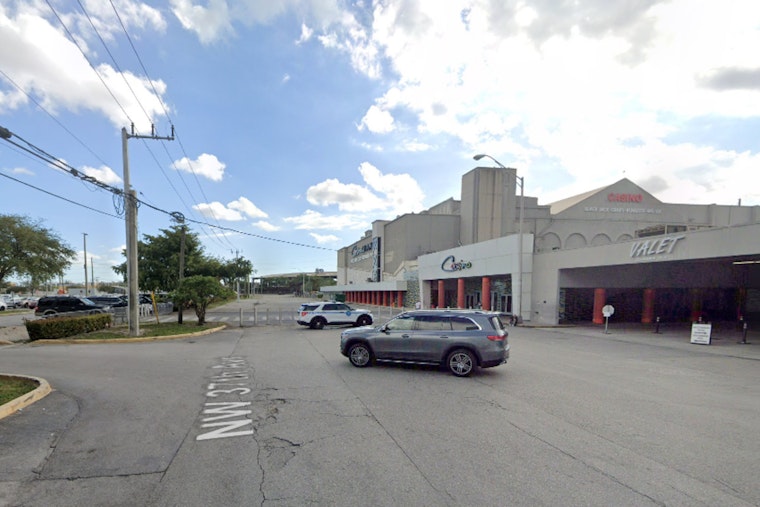Whitney Cummings Lights Up Jai-Alai Comeback at Miami's Reborn JAM Arena