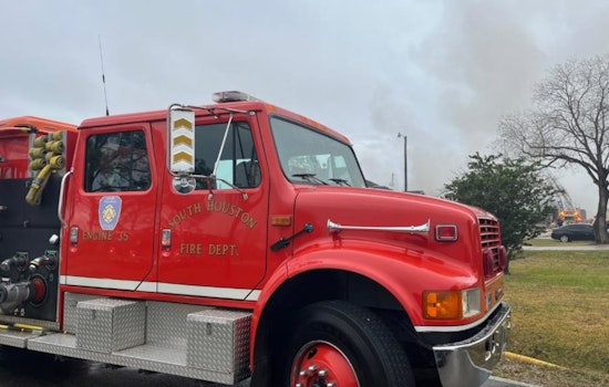 Houston's Paycheck Shock as Firefighters Torch City Salary Rankings