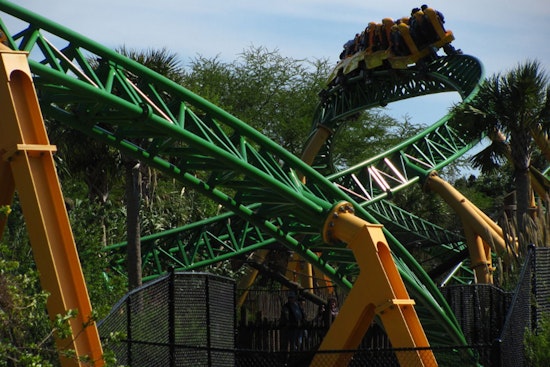 Wild Busch Gardens Clip Shows Workers Dangling From Cheetah Hunt Coaster Tracks