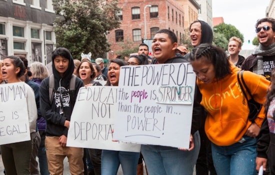 Wisconsin Protests Intensify Over ICE Operations and Minneapolis Shootings as Milwaukee and Brookfield Demand Justice