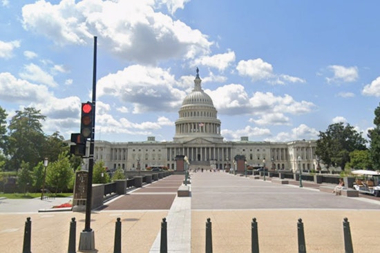 Wounded Chinook Hero From Maduro Raid Steals The Show On Capitol Hill