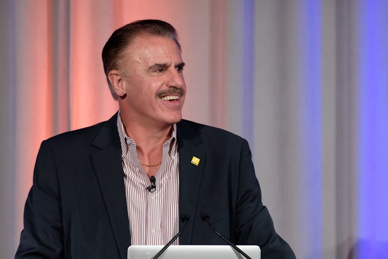 Zoo Miami Crowd Gasps as Ron Magill Says He Is Stepping Down After 46 Years