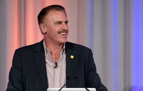Zoo Miami Crowd Gasps as Ron Magill Says He Is Stepping Down After 46 Years