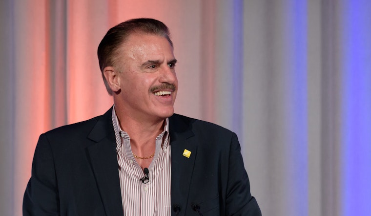 Zoo Miami Crowd Gasps as Ron Magill Says He Is Stepping Down After 46 Years