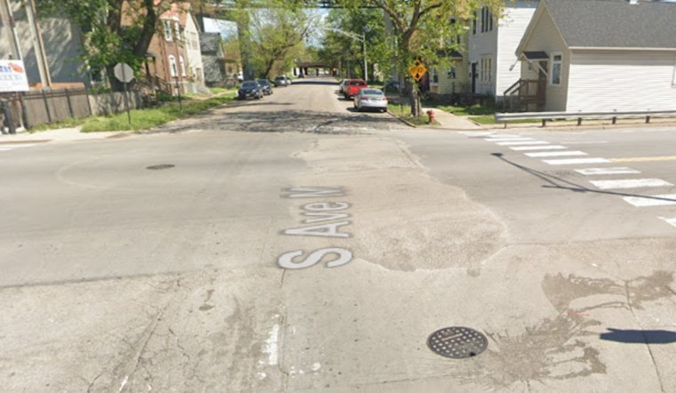18-Year-Old Fatally Shot On Chicago's Far South Side