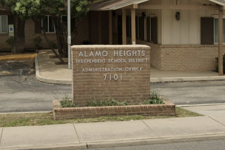 Alamo Heights Schools Go Dark As Wi‑Fi And Gmail Meltdown Drags On