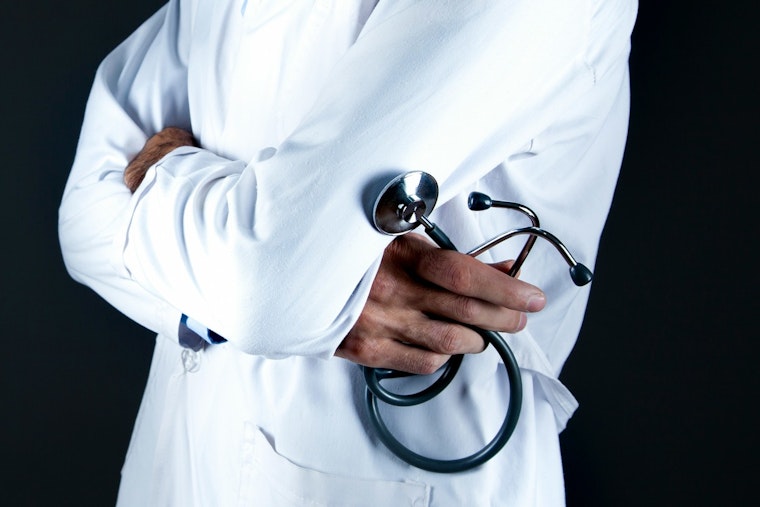 Albany Shake-Up Could Let Veteran PAs Treat Patients Without Docs