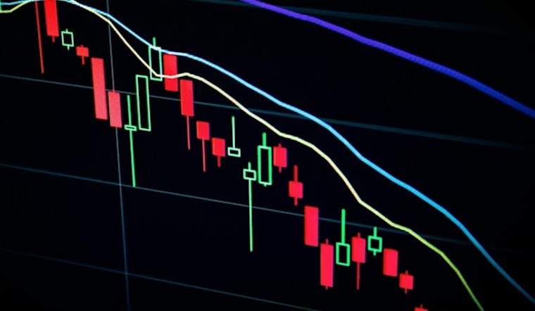 Alight Stock Plunges Below $1, Faces NYSE Noncompliance Risk