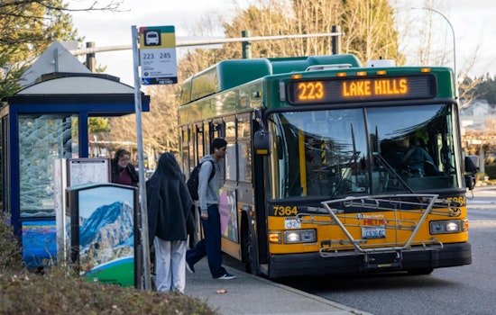 All-Door Boarding Blitz as Metro Juices Service for Crosslake Rail Debut