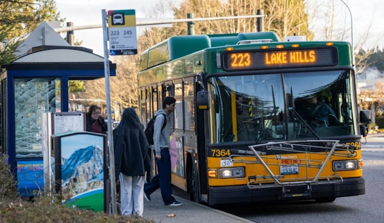 All-Door Boarding Blitz as Metro Juices Service for Crosslake Rail Debut