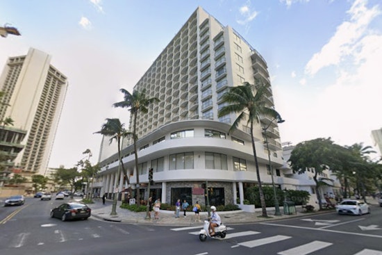 Aloha Greek Scoops Froyo Into Waikiki's Outrigger Paradise