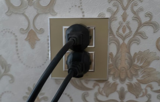 Arlington Unveils Power Lifeline Hub To Keep Neighbors Plugged In When Grid Crashes