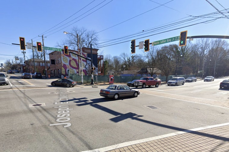 Atlanta Road-Rage Crash Explodes Into Street Robbery On MLK