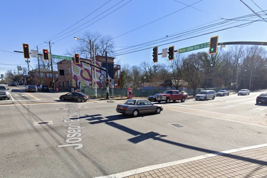 Atlanta Road-Rage Crash Explodes Into Street Robbery On MLK