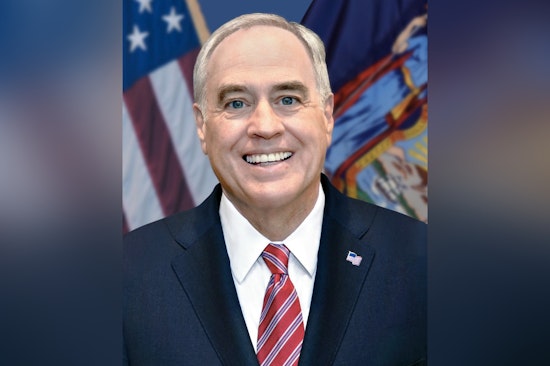 Balloon Penis, Smut Cartoons Haunt DiNapoli’s Maiden Lane Office