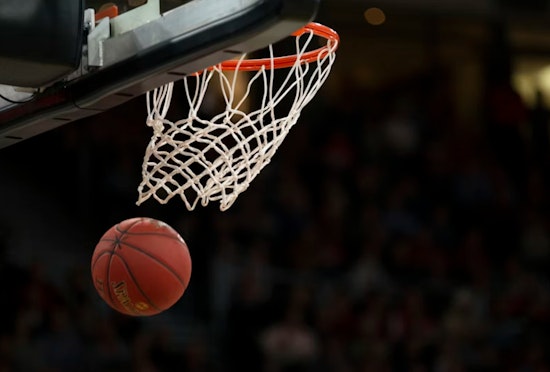 Battle's Buzzer-Beater Sends Minnesota To Sweet 16 Over Ole Miss