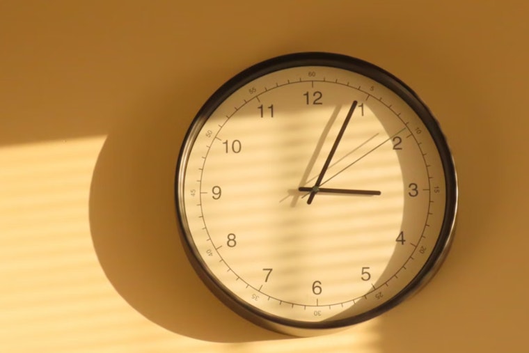 Bay State Tired Of Time Flip, Senate Bill Aims To Kill Clock Changes